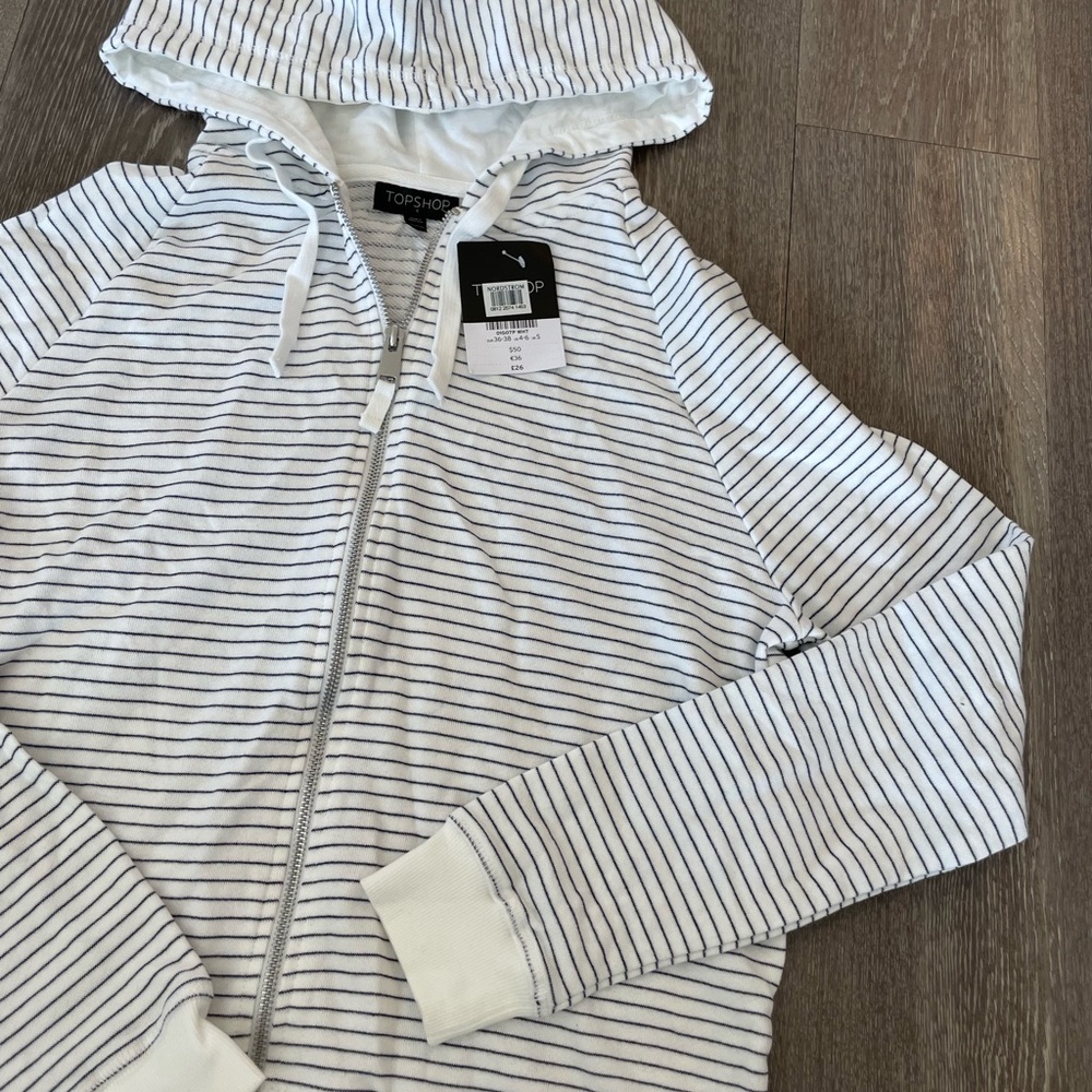 NWT Topshop Striped Zip-Up Hoodie in White and Black